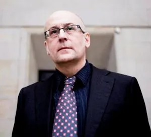 Dr. Piotr Rypson