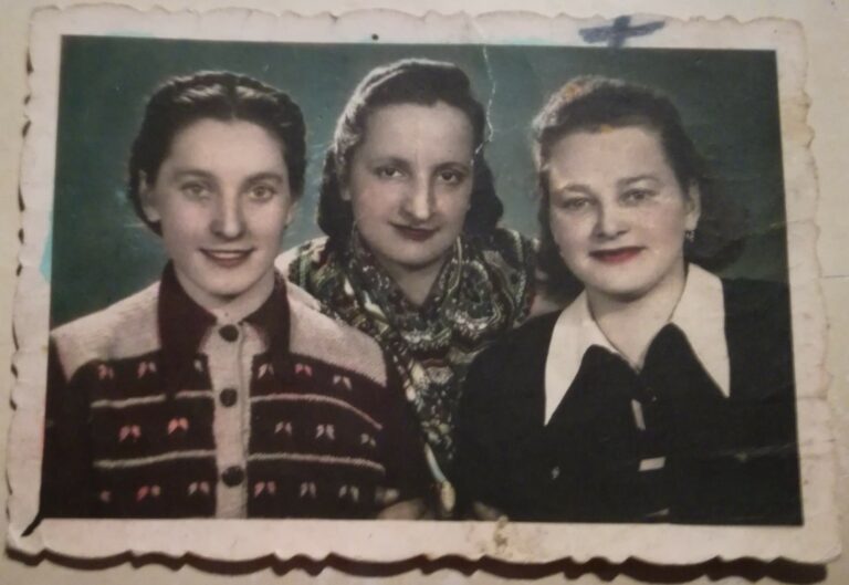 Зображення до Українські жінки, особливості напівлегального / нелегального життя і ув’язнення у Польщі після 1945 року