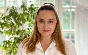 Олена Уварова